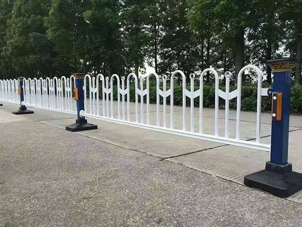 道路护栏